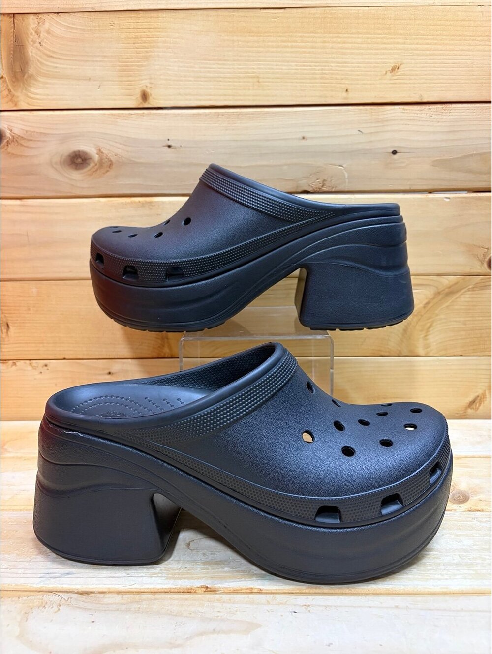 New Black Siren Clog crocs - 208547-001 - Mens 11 / Womens 13